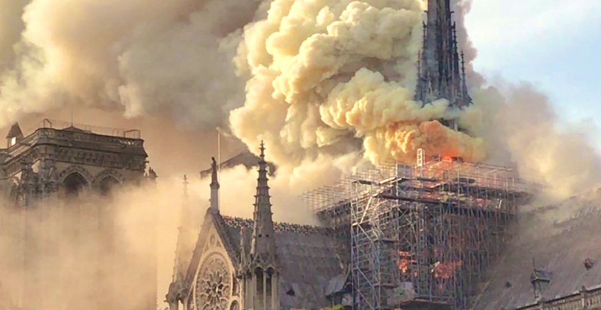 Notre Dame Katedrali'nde yangın